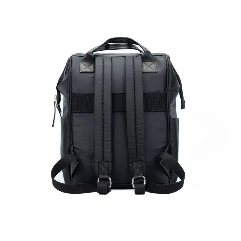 K0037AB | Zaino Idrorepellente in Nylon Waterproof/Vera Pelle pieno fiore con leggera grana - Colore Nero - Accessori Nickel lucido. Dimensioni: cm 27 x 39 x 19 - Confezione: Sacchetto Tnt-2