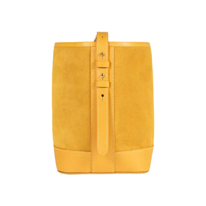 RB1031AR  | Borsa Donna a Secchiello BRENDA in Vera Pelle Made in Italy. Accessori in metallo Oro Lucido - Colore Senape - Dimensioni: cm 25 x 23,5 x 17-2